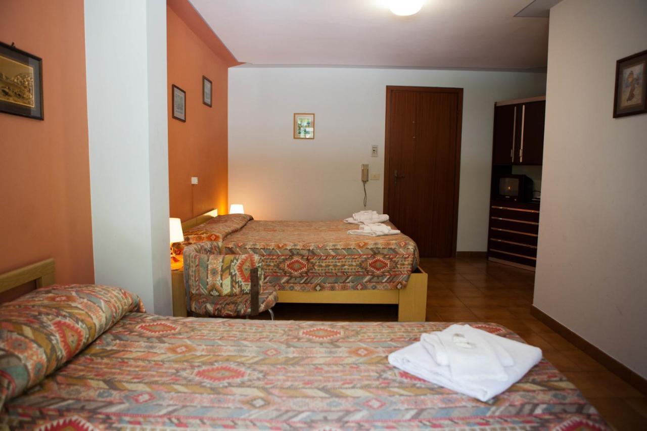 Hotel Valle Pesio Ristorante San Bartolomeo  Camera foto